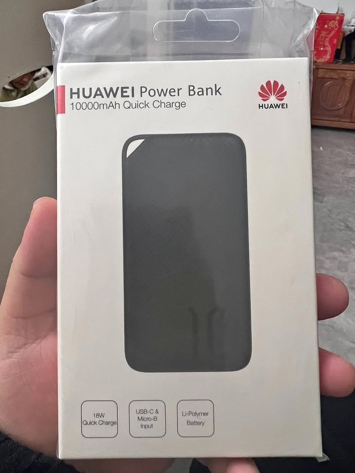 10,000mAh Huawei Quick Charge Power Bank - Fast Charging Portable Battery % 10,000mAh Huawei Quick Charge Power Bank - Fast Charging Portable Battery