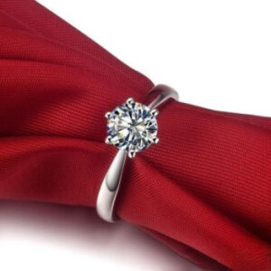 Adjustable Diamond Cut Zirconia Superflow Ring – Elegant Sparkle for Any Occasion