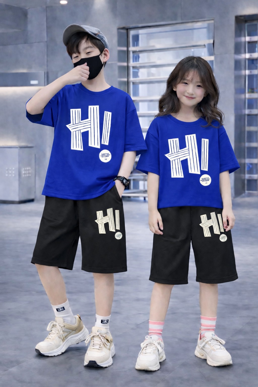 Baby Drop Shoulder T-Shirt and Pants Set - Stylish and Comfortable Outfit % Baby Drop Shoulder T-Shirt and Pants Set - Stylish and Comfortable Outfit