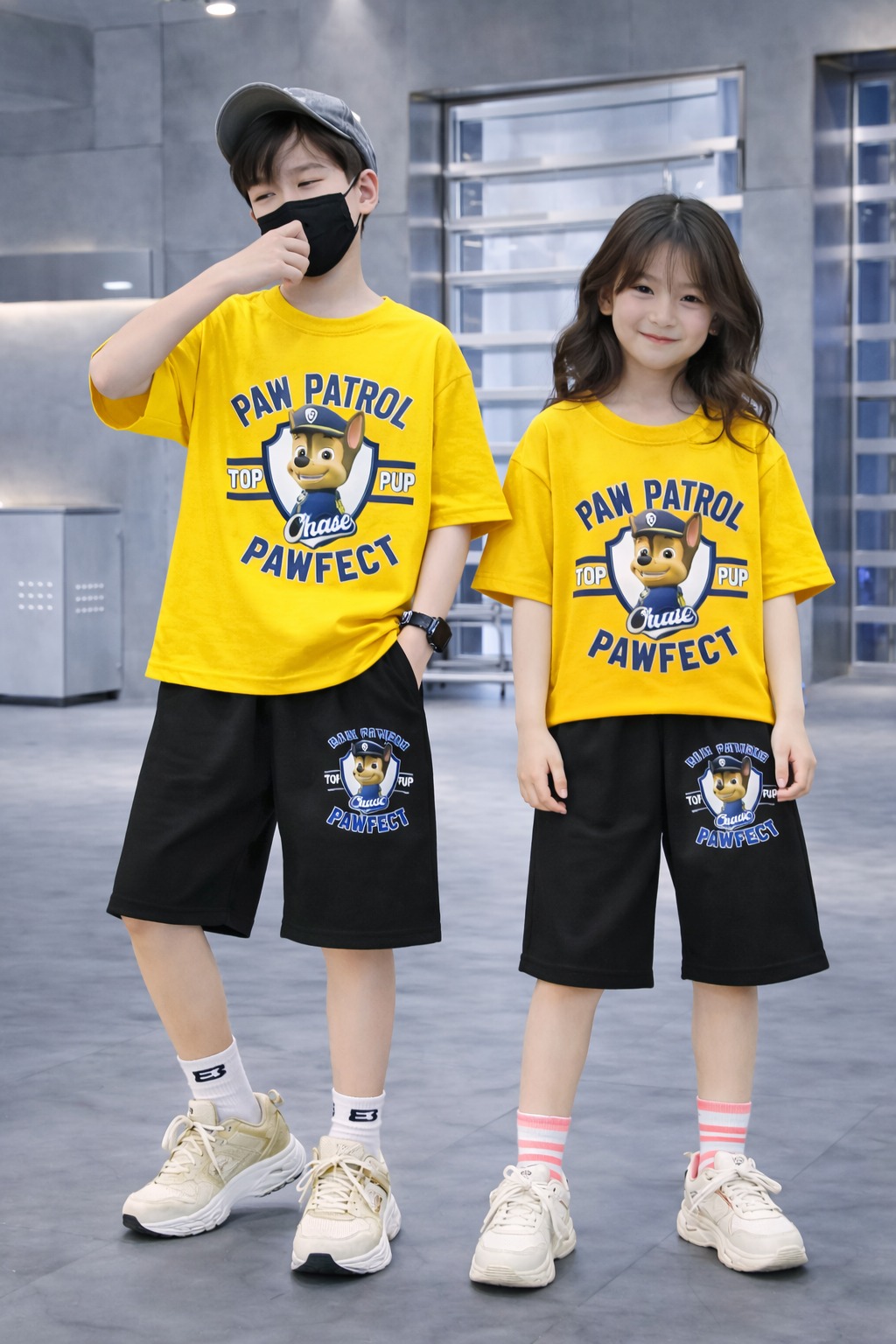 Baby Drop Shoulder T-Shirt and Pants Set - Stylish & Comfortable Outfit % Baby Drop Shoulder T-Shirt and Pants Set - Stylish & Comfortable Outfit