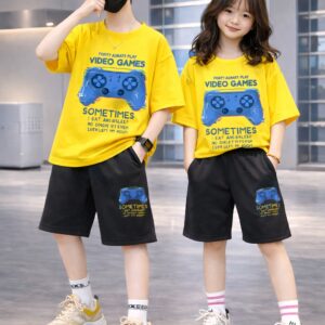 Baby T-Shirt and Pants Set with Drop Shoulder Design - Stylish Comfort
