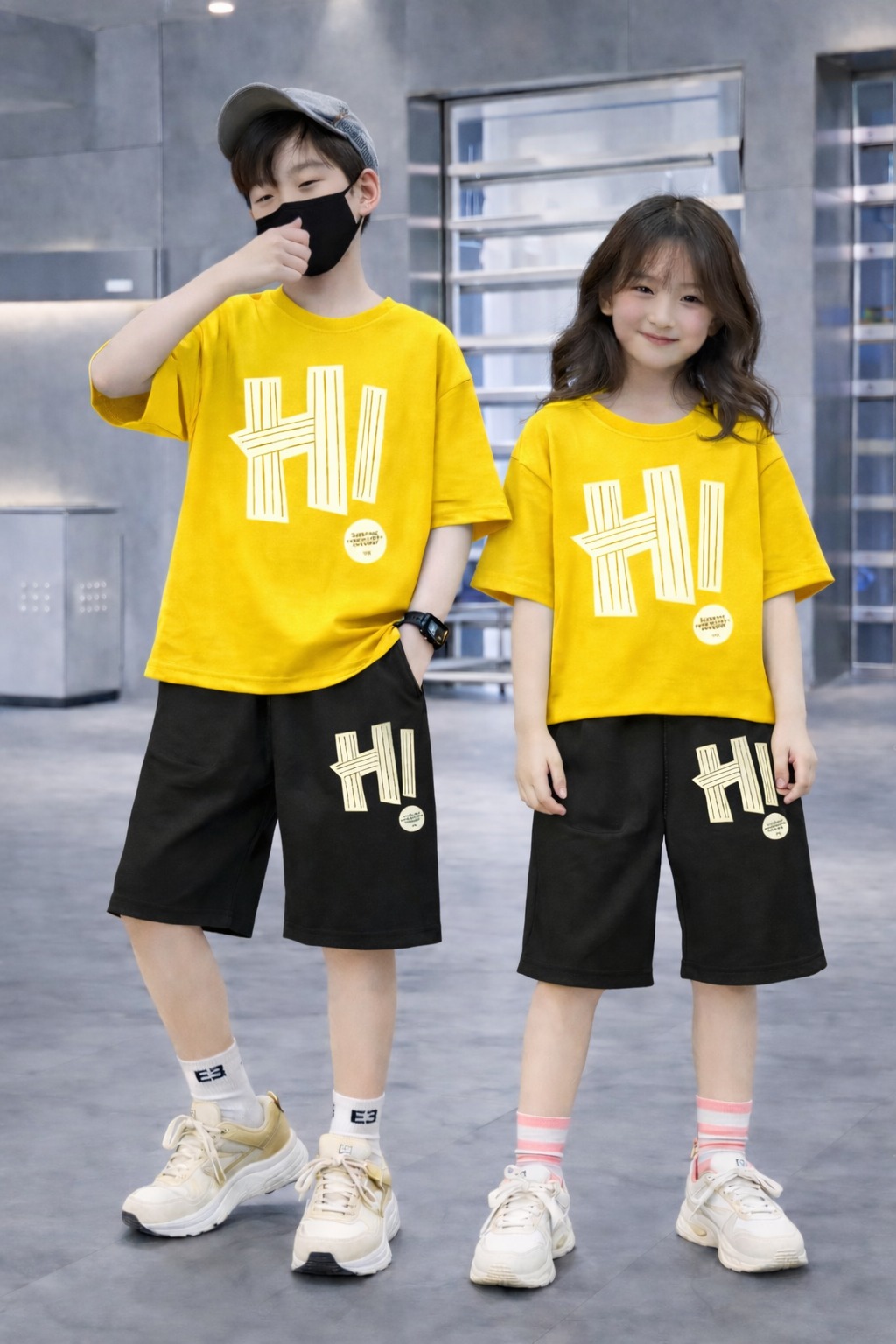 Baby T-Shirt and Pants Set with Drop Shoulder Design - Stylish Comfort for Kids % Baby T-Shirt and Pants Set with Drop Shoulder Design - Stylish Comfort for Kids