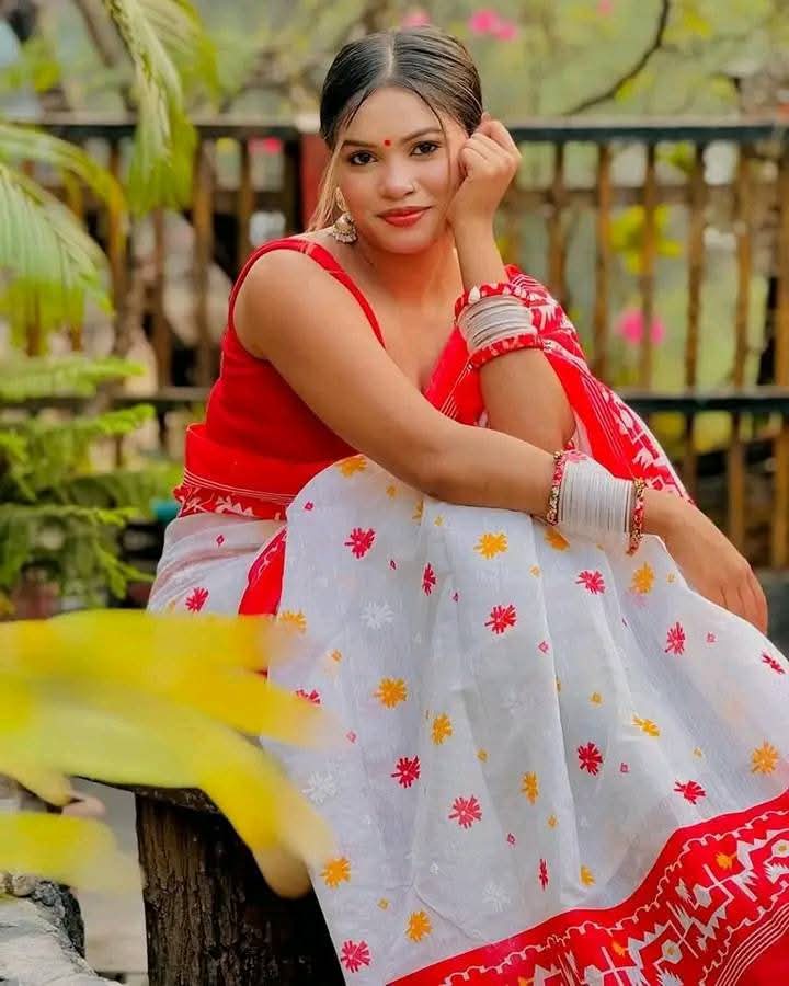 Boisakhi Collection: Elegant Handcrafted Traditional Wear for Every Occasion % Boisakhi Collection: Elegant Handcrafted Traditional Wear for Every Occasion