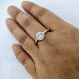 Brilliant Center Stone Women's Ring with Twisted Band – Luminous Embrace Design