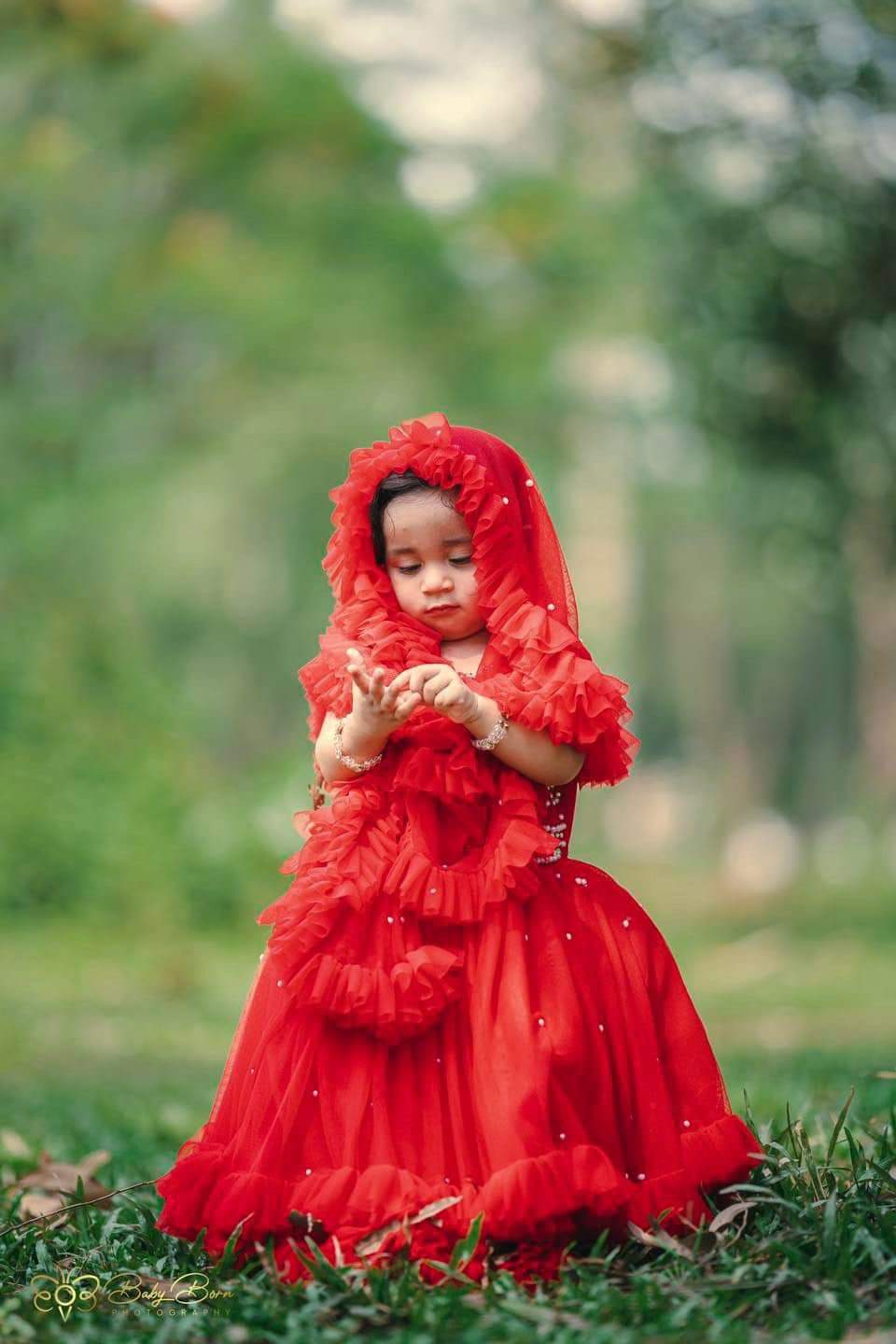 Charming Baby Party Dress in Soft Fabric - Perfect for Special Occasions % Charming Baby Party Dress in Soft Fabric - Perfect for Special Occasions