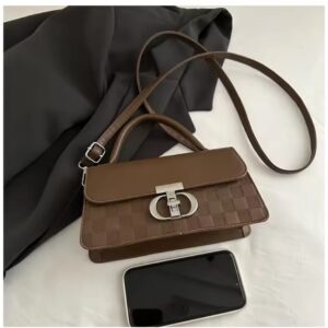 Chic Women's Handbag - Elegant Design for Everyday Versatility