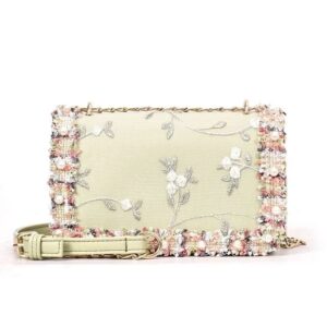 Chic Women's Handbag - Trendy Design for Everyday Elegance