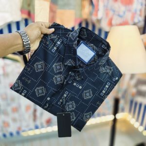 Classic Black 100% Cotton Long-Sleeve Shirt