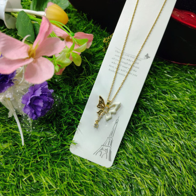 Colorful Acrylic Butterfly Pendant Necklace for Women - Elegant Fantasy Jewelry % Colorful Acrylic Butterfly Pendant Necklace for Women - Elegant Fantasy Jewelry