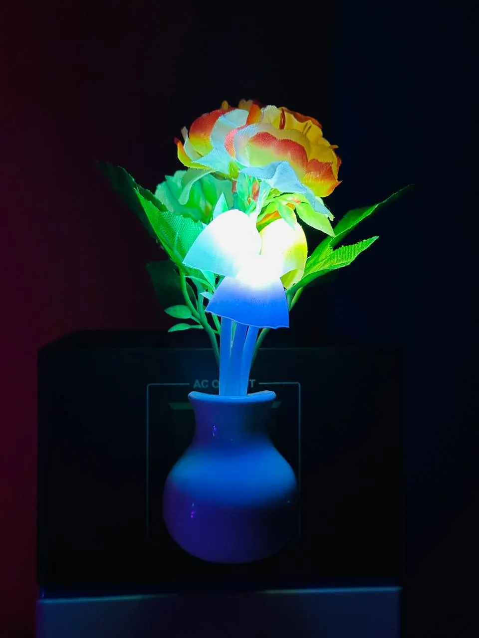 Colorful Floral LED Night Light for Soft Ambiance and Relaxation % Colorful Floral LED Night Light for Soft Ambiance and Relaxation
