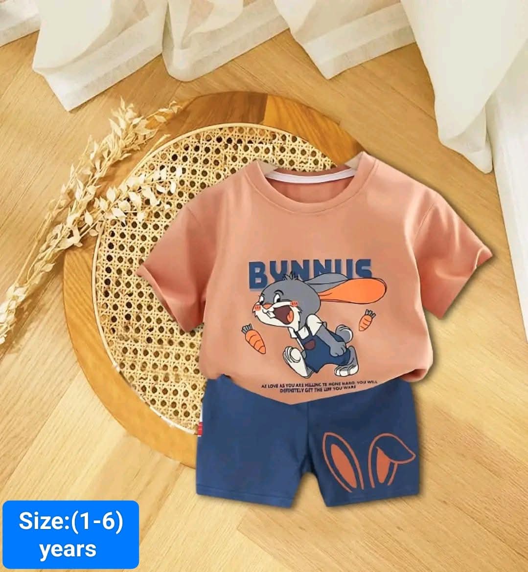 Cotton Baby T-Shirt and Pant Set - Cute & Comfortable Outfit for Infants % Cotton Baby T-Shirt and Pant Set - Cute & Comfortable Outfit for Infants