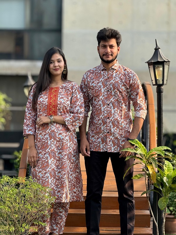 Couple's Premium Three-Piece Matching Shirt Set for Stylish Duos % Couple's Premium Three-Piece Matching Shirt Set for Stylish Duos