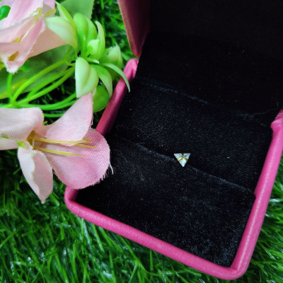 Crystal Triangle Stud Earrings - Elegant Tiny Jewelry for Everyday Wear % Crystal Triangle Stud Earrings - Elegant Tiny Jewelry for Everyday Wear