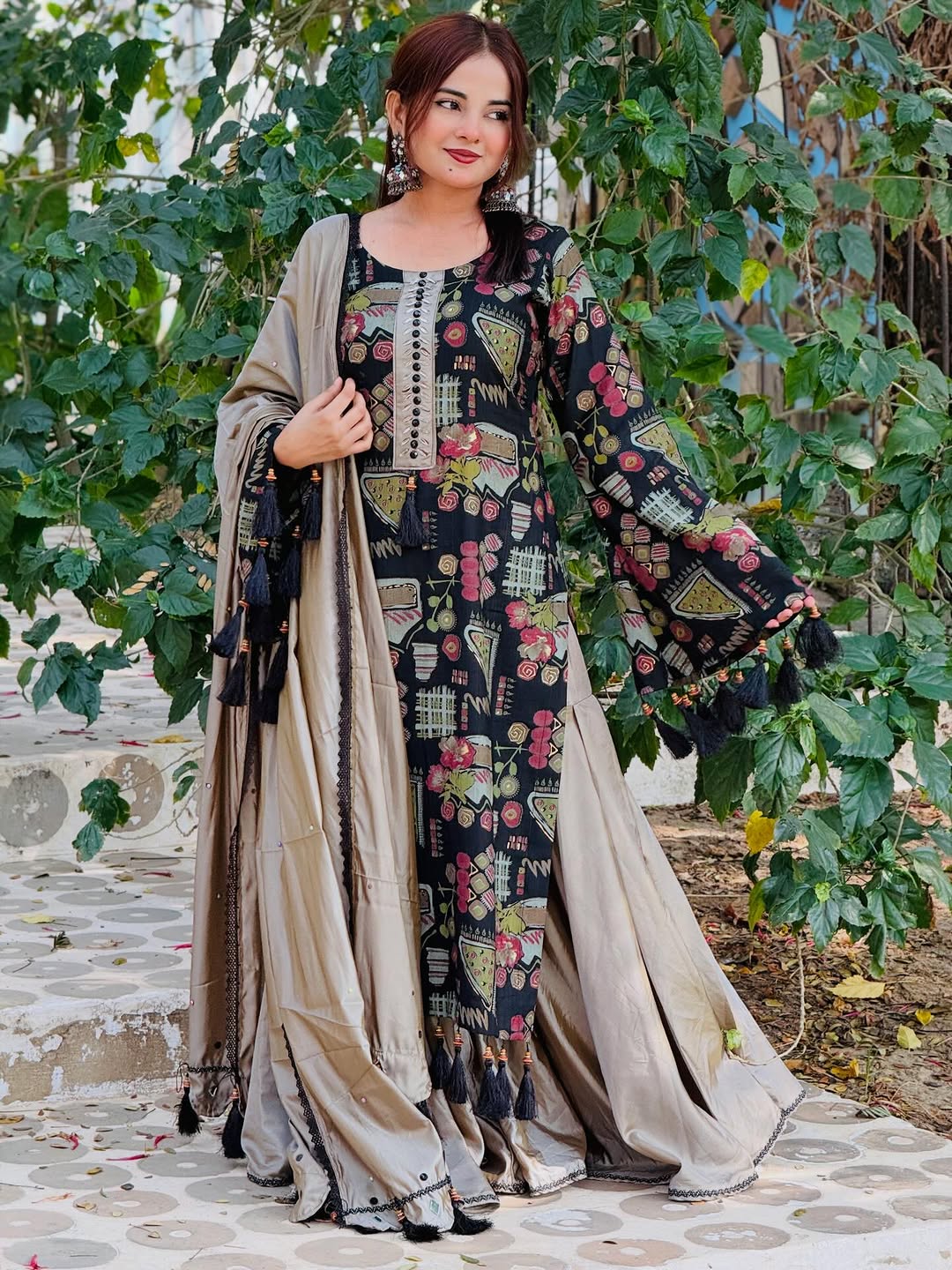 Digital Print Three-Piece Set - Stylish and Versatile Fashion Ensemble % Digital Print Three-Piece Set - Stylish and Versatile Fashion Ensemble