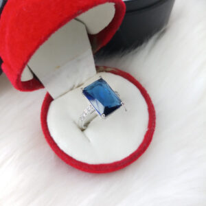 Dyuti Women's Chowtushkoni Ring - Elegant Handcrafted Jewelry Piece