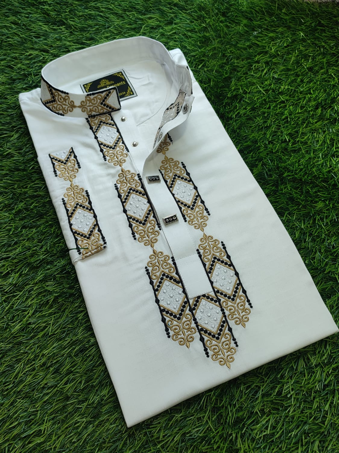 Elegant Embroidered Panjabi for Men - Traditional Style and Comfort % Elegant Embroidered Panjabi for Men - Traditional Style and Comfort