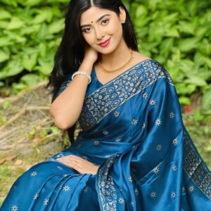 Elegant Japanese Silk Saree with Matching Blouse Piece