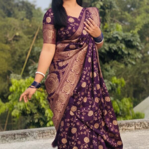 Elegant Japanese Silk Saree with Matching Blouse Piece for Timeless Style