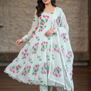 Elegant Jorjet Three-Piece Set - Stylish and Versatile Outfit for Any Occasion