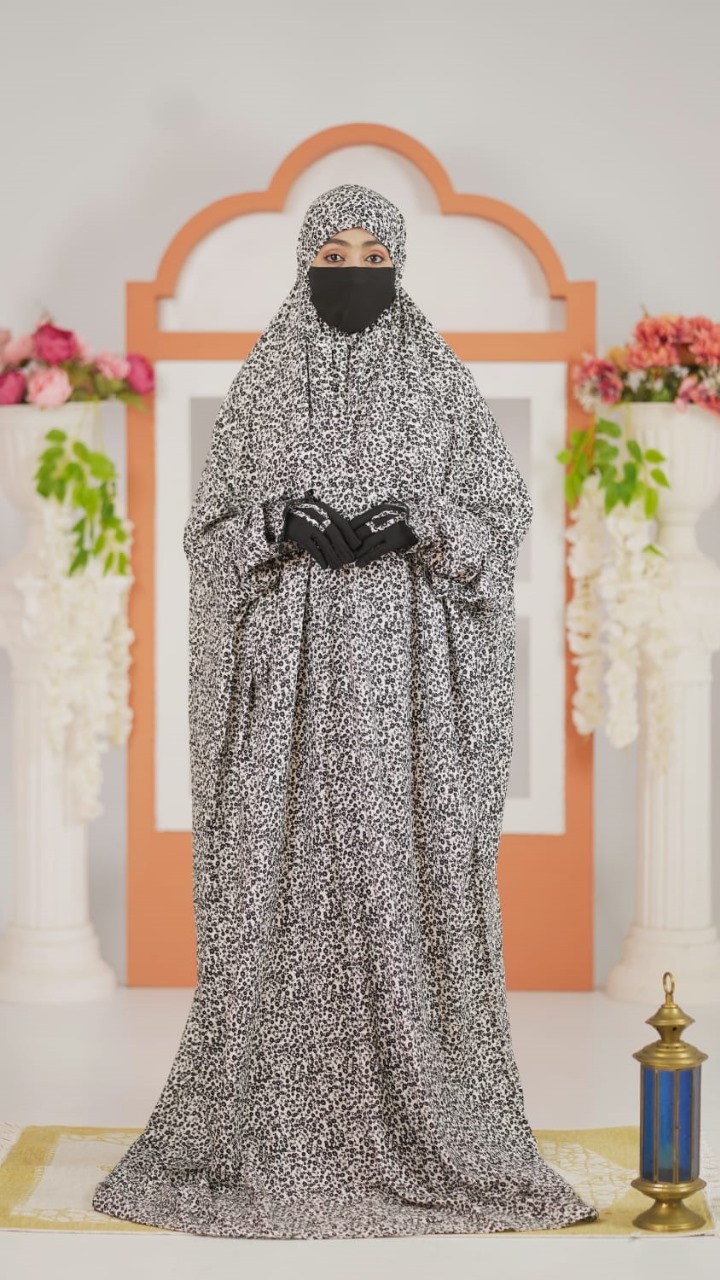 Elegant Long Khimar Scarf - Premium Quality Hijab for Modest Fashion % Elegant Long Khimar Scarf - Premium Quality Hijab for Modest Fashion