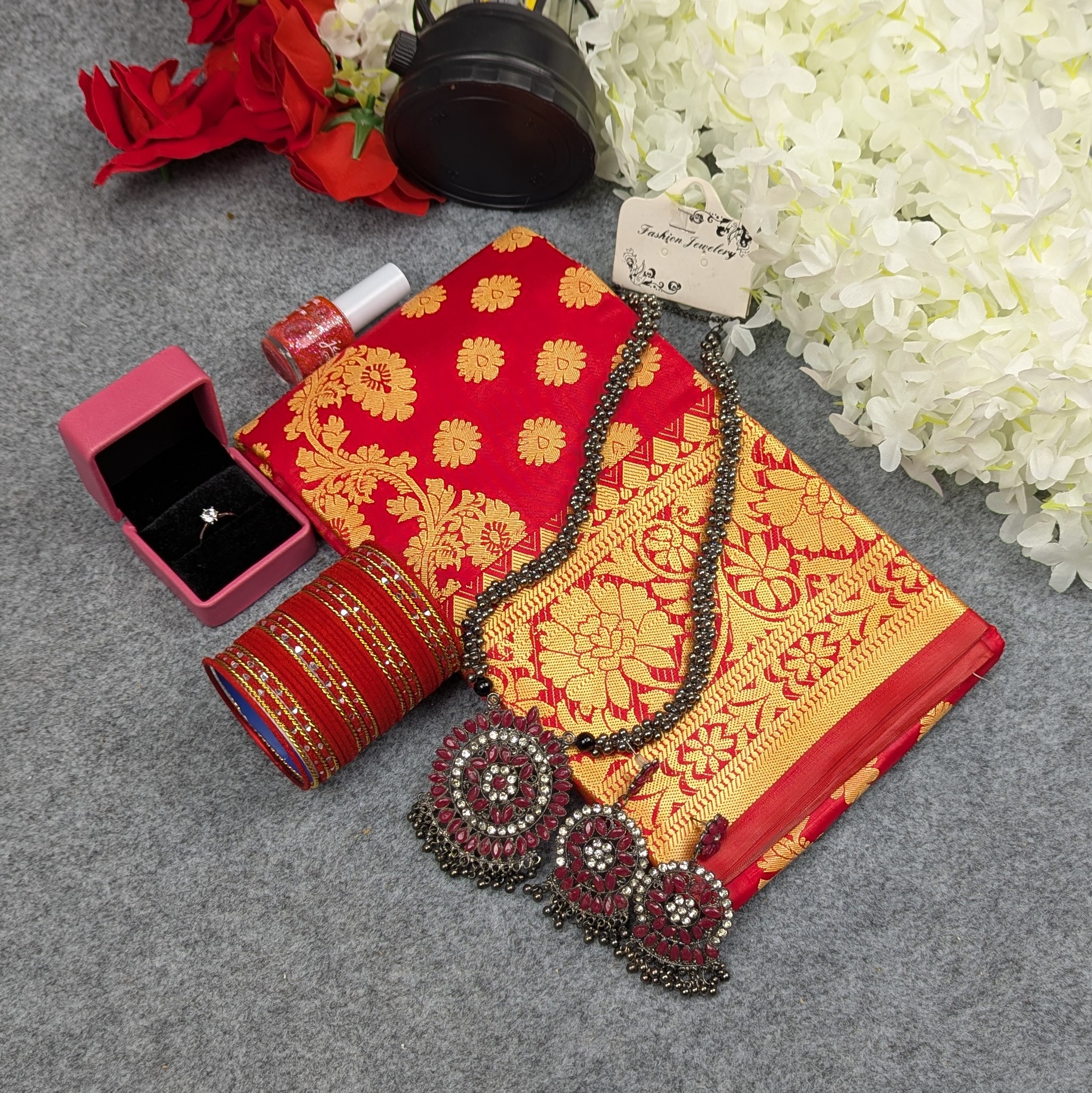 Elegant Red Silk Katan Saree Set - Luxury Combo for Special Occasions % Elegant Red Silk Katan Saree Set - Luxury Combo for Special Occasions