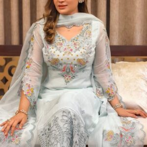 Elegant Sada Bahar Four-Piece Home Décor Set for Timeless Style