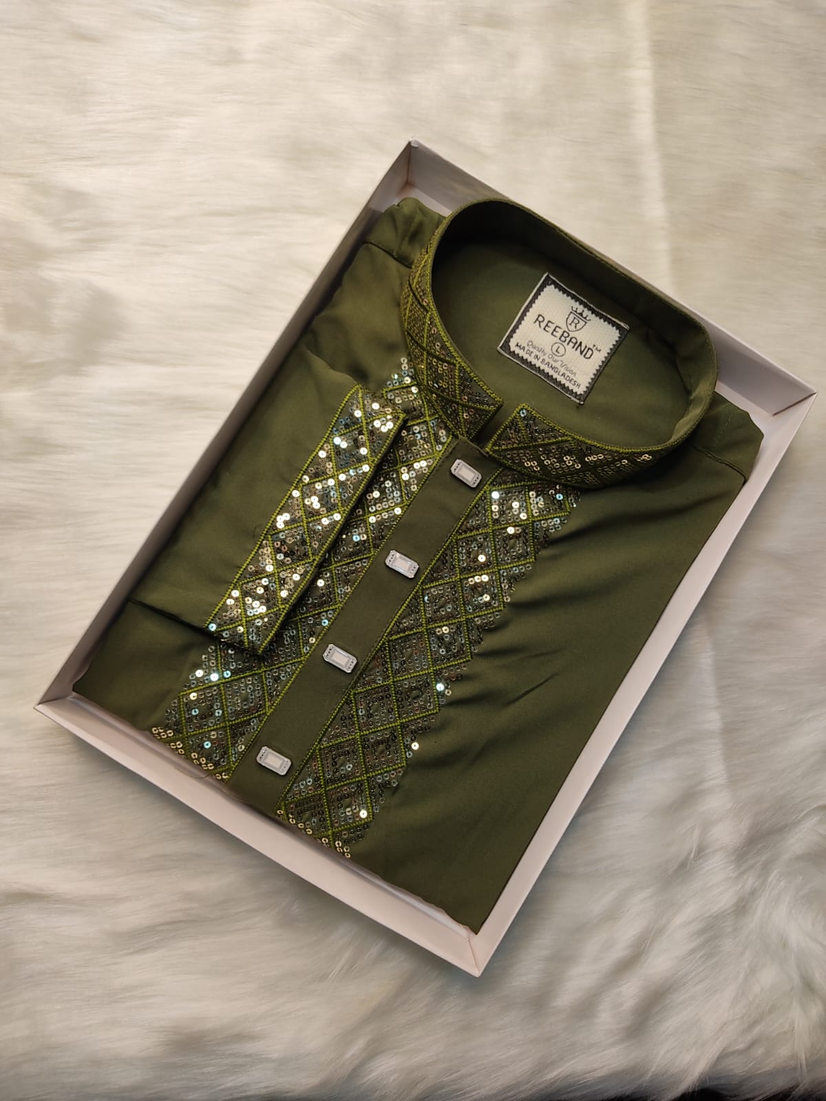 Elegant Sequence Panjabi for Men - Premium Quality Traditional Attire % Elegant Sequence Panjabi for Men - Premium Quality Traditional Attire