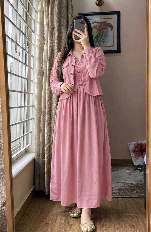 Elegant Smoking Gown for Sophisticated Evenings and Special Occasions % Elegant Smoking Gown for Sophisticated Evenings and Special Occasions