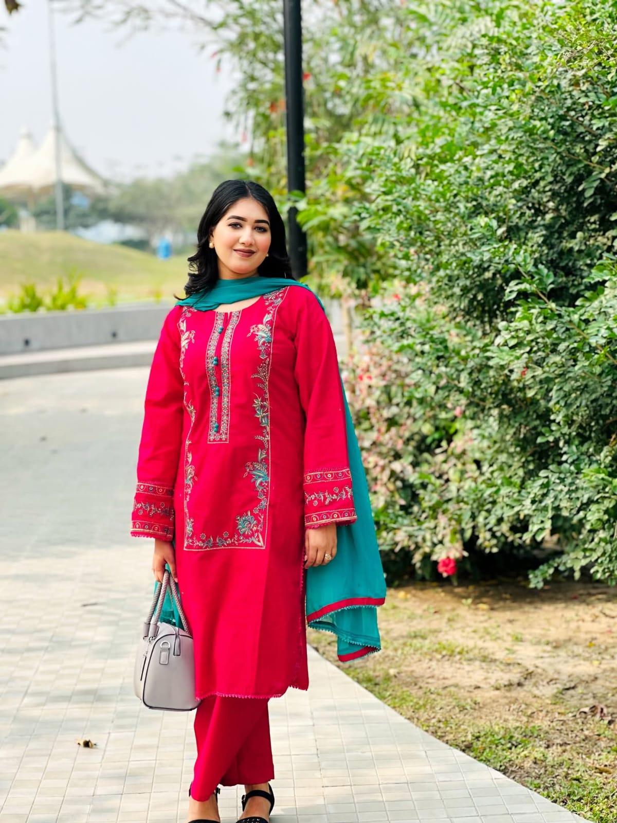 Elegant Three-Piece Ready-Made Outfit for Effortless Style % Elegant Three-Piece Ready-Made Outfit for Effortless Style