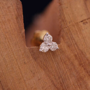 Elegant Three-Stone Nose Pin in Timeless Design
