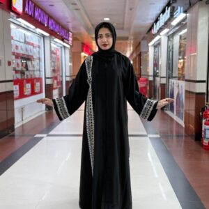 Elegant Turkish Abaya - Chic and Modest Women's Fashion Wear