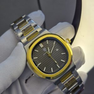 Elegant Two-Tone Luxury Wristwatch for Men and Women