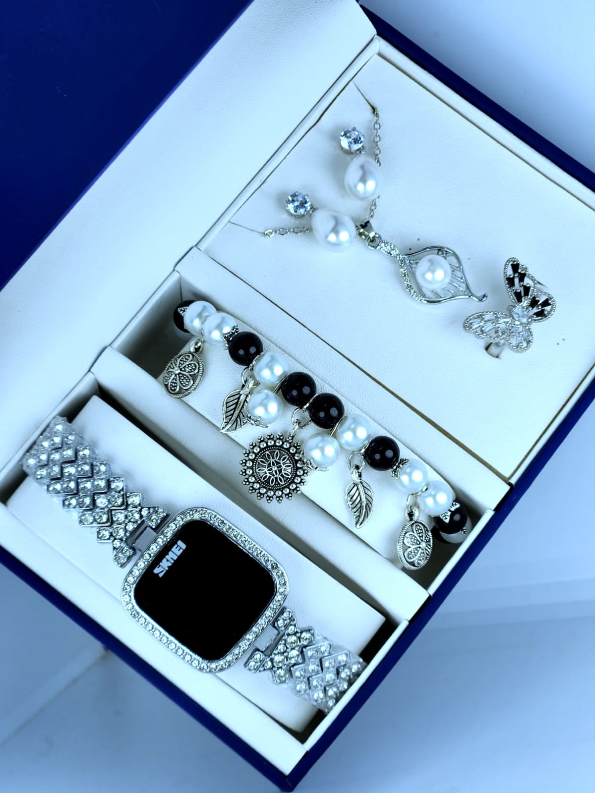 Elegant Women's Watch Set – Stylish Timepieces for Every Occasion % Elegant Women's Watch Set – Stylish Timepieces for Every Occasion