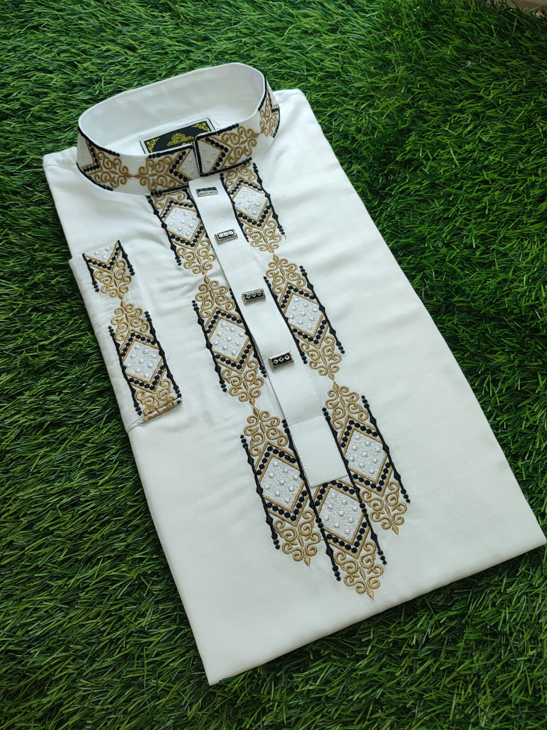Embroidered Panjabi for Men - Trendy and Elegant Traditional Wear % Embroidered Panjabi for Men - Trendy and Elegant Traditional Wear