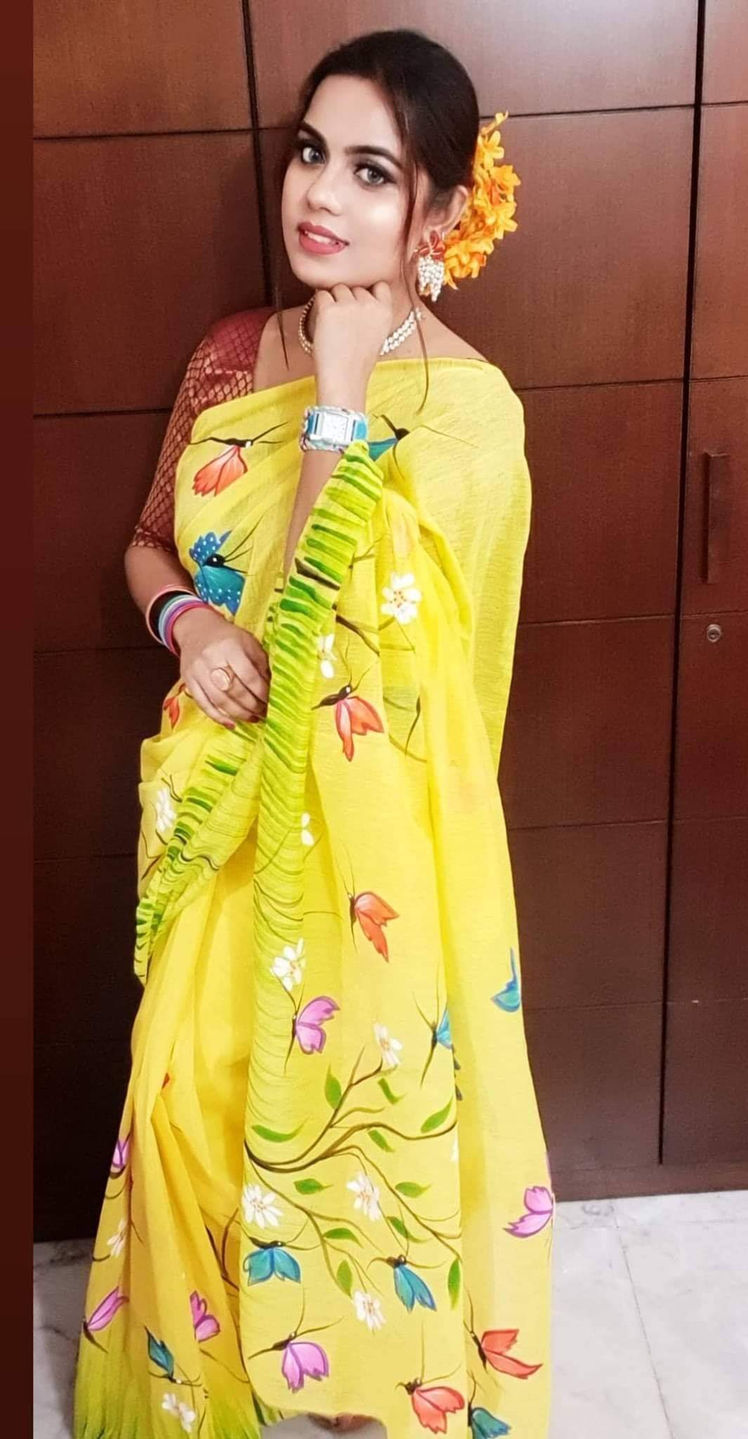 Hand-Printed Half Silk Saree with Luxurious Cotton Detailing % Hand-Printed Half Silk Saree with Luxurious Cotton Detailing