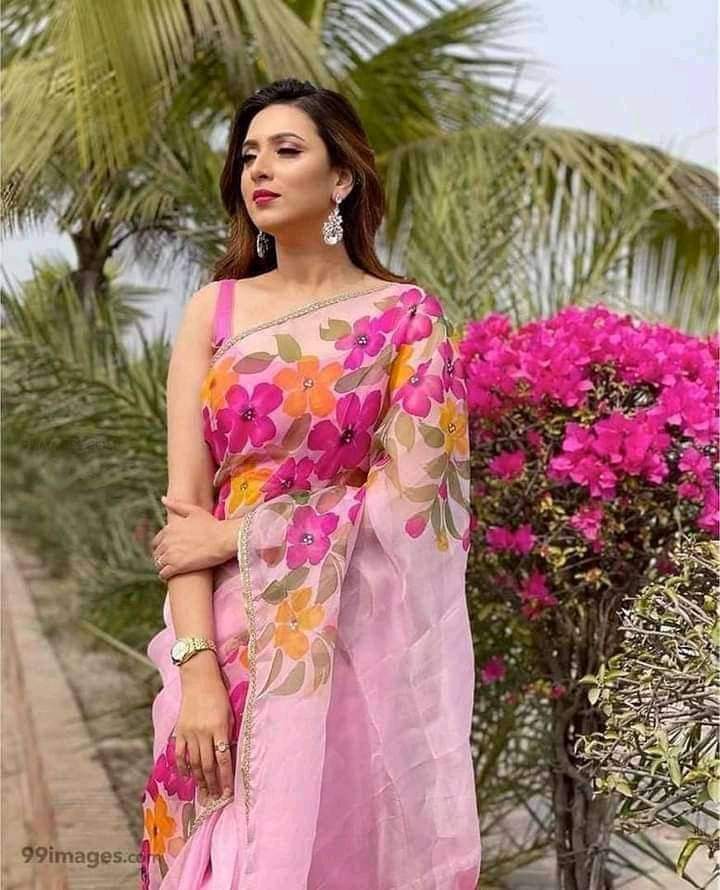 Hand-Printed Half Silk Saree with Luxurious Cotton Detailing % Hand-Printed Half Silk Saree with Luxurious Cotton Detailing