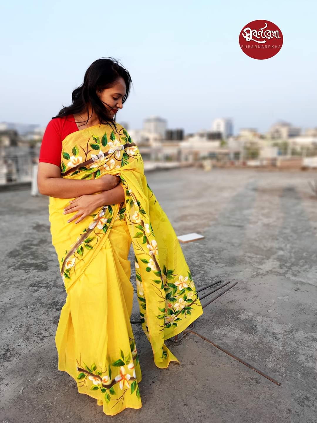 Handcrafted Half-Silk Saree with Artistic Print Design % Handcrafted Half-Silk Saree with Artistic Print Design