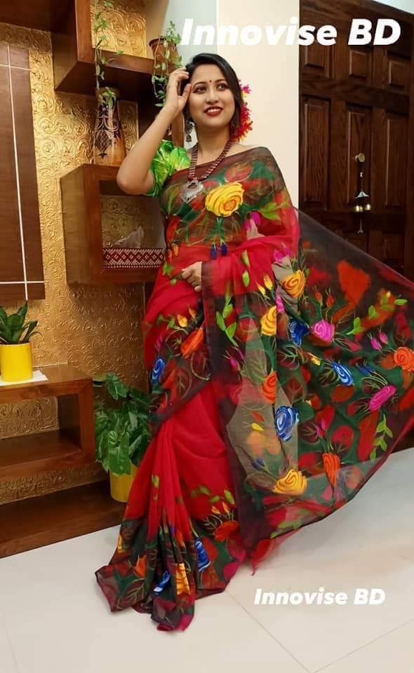 Handcrafted Half-Silk Saree with Intricate Cotton Print Design % Handcrafted Half-Silk Saree with Intricate Cotton Print Design