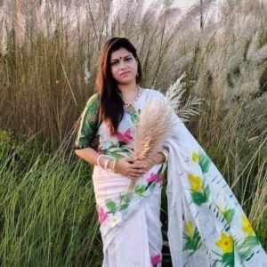 Handcrafted Half-Silk Saree with Intricate Print and Artisanal Touch