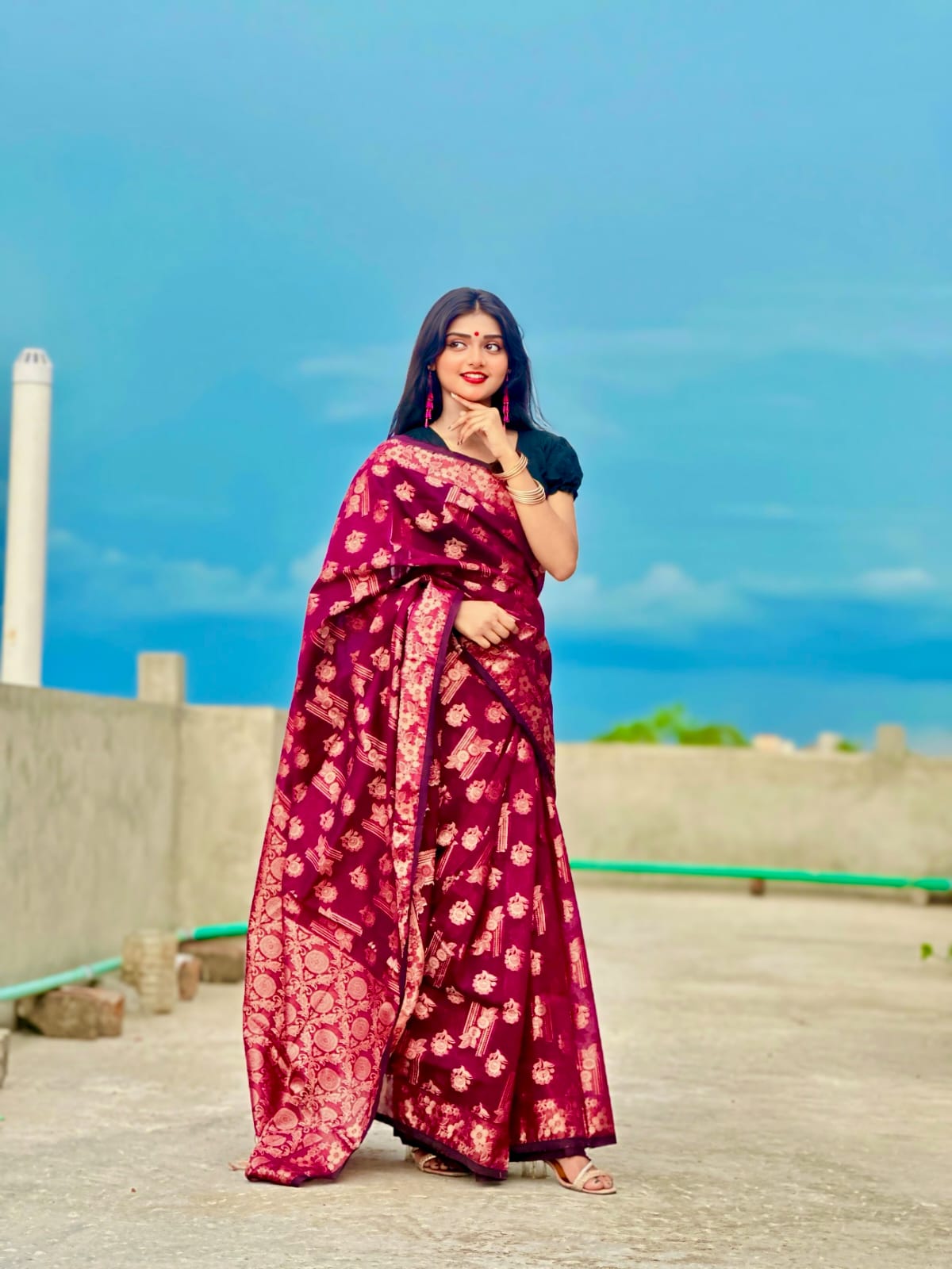 Handwoven Jamdani Saree - Elegant New Tat Design for Timeless Style % Handwoven Jamdani Saree - Elegant New Tat Design for Timeless Style