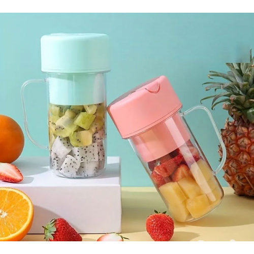 High-Performance Portable Juicer and Crusher for Fresh Juice on the Go % High-Performance Portable Juicer and Crusher for Fresh Juice on the Go