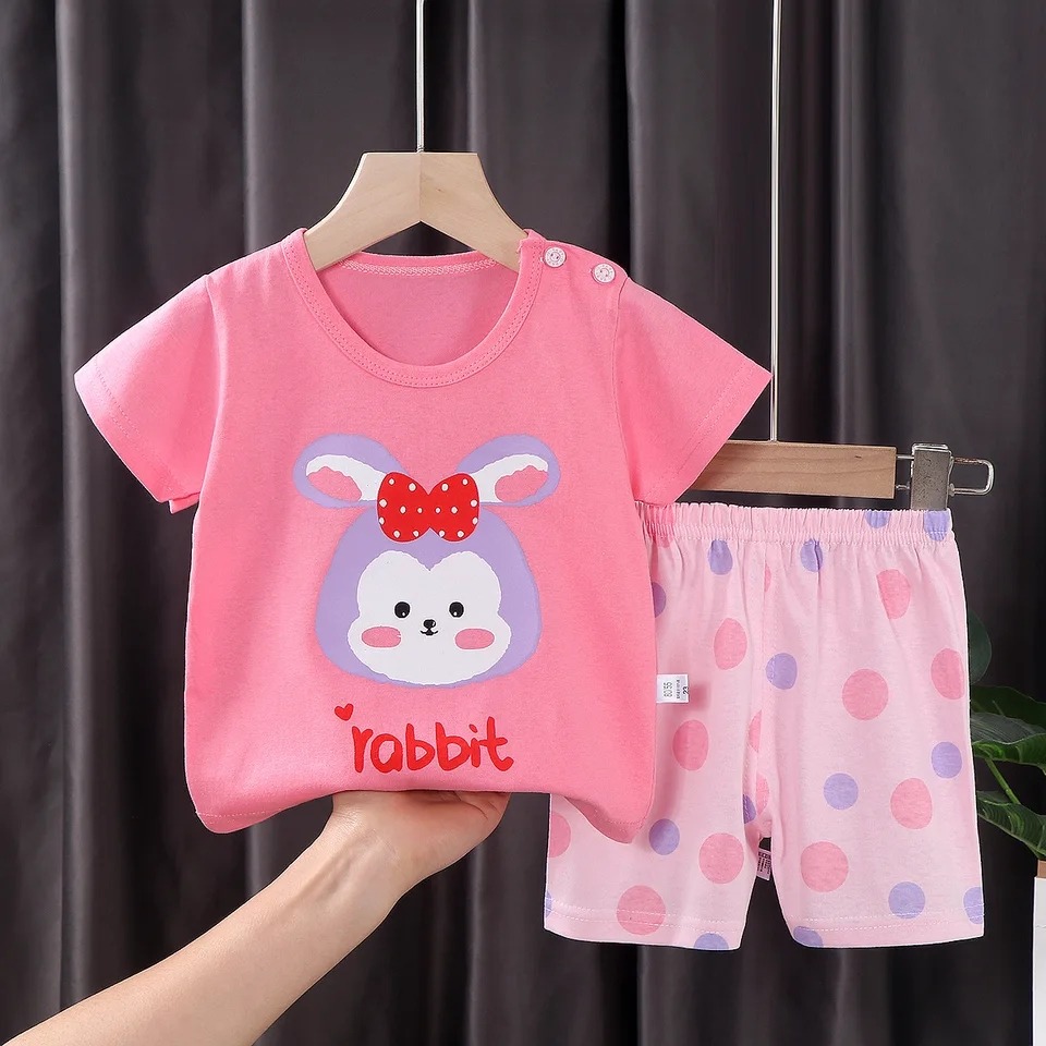 Infant Essentials Gift Set - Stylish Baby Outfit and Accessory Collection % Infant Essentials Gift Set - Stylish Baby Outfit and Accessory Collection