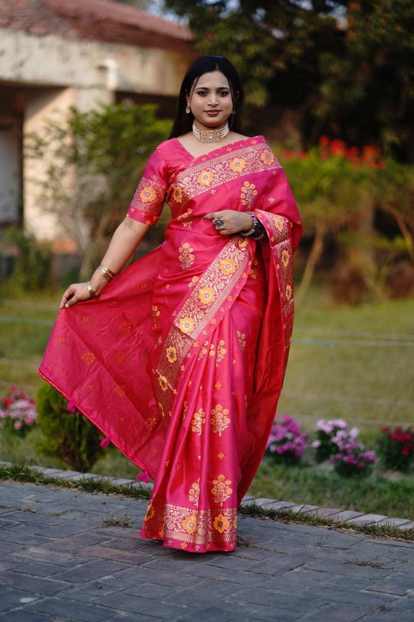 Japanese Silk Saree with Blouse Piece – Elegant Traditional Attire % Japanese Silk Saree with Blouse Piece – Elegant Traditional Attire
