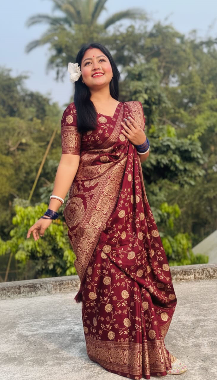 Japanese Silk Saree with Blouse Piece - Elegant Traditional Attire % Japanese Silk Saree with Blouse Piece - Elegant Traditional Attire