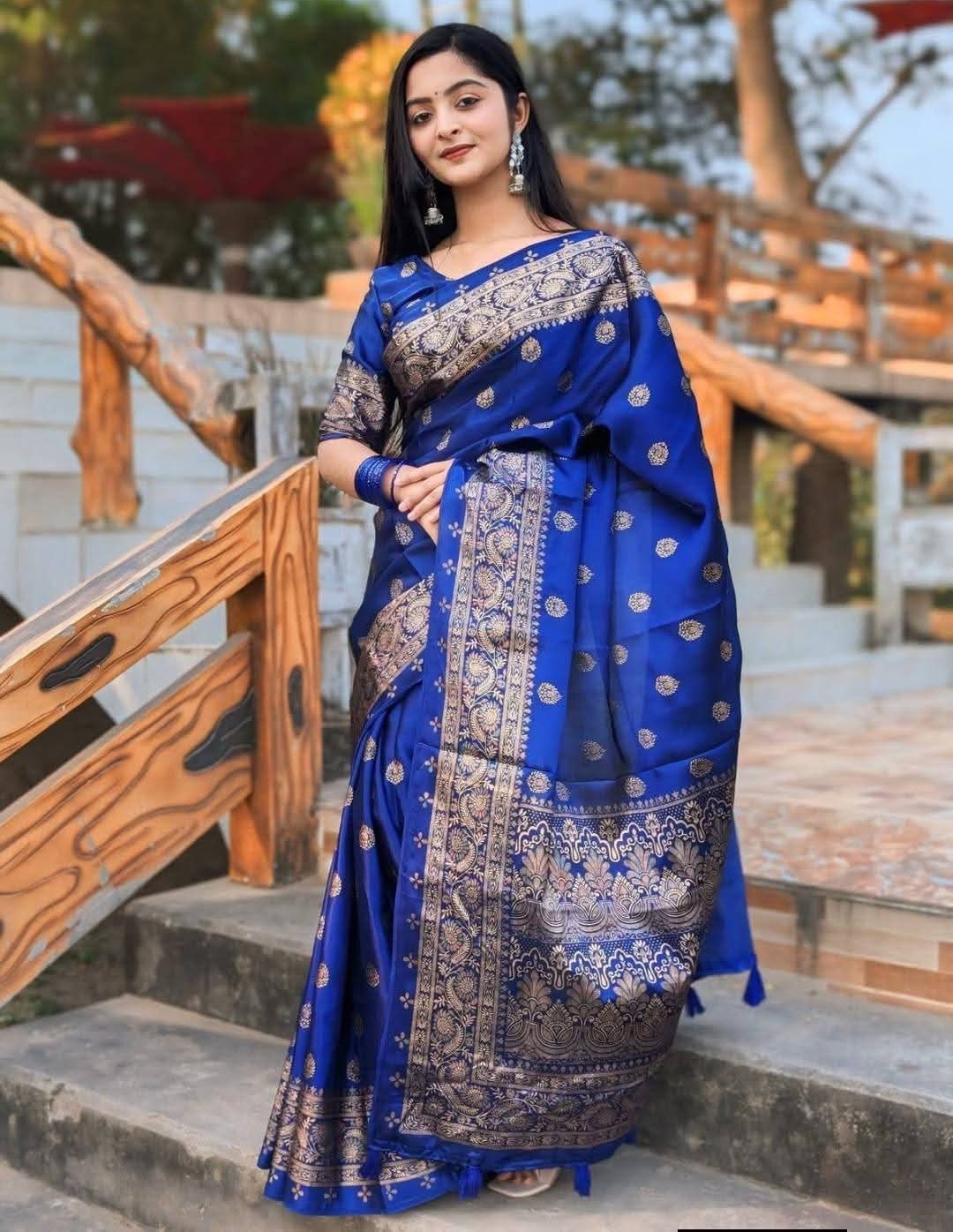 Japanese Silk Saree with Blouse Piece - Elegant Traditional Attire % Japanese Silk Saree with Blouse Piece - Elegant Traditional Attire