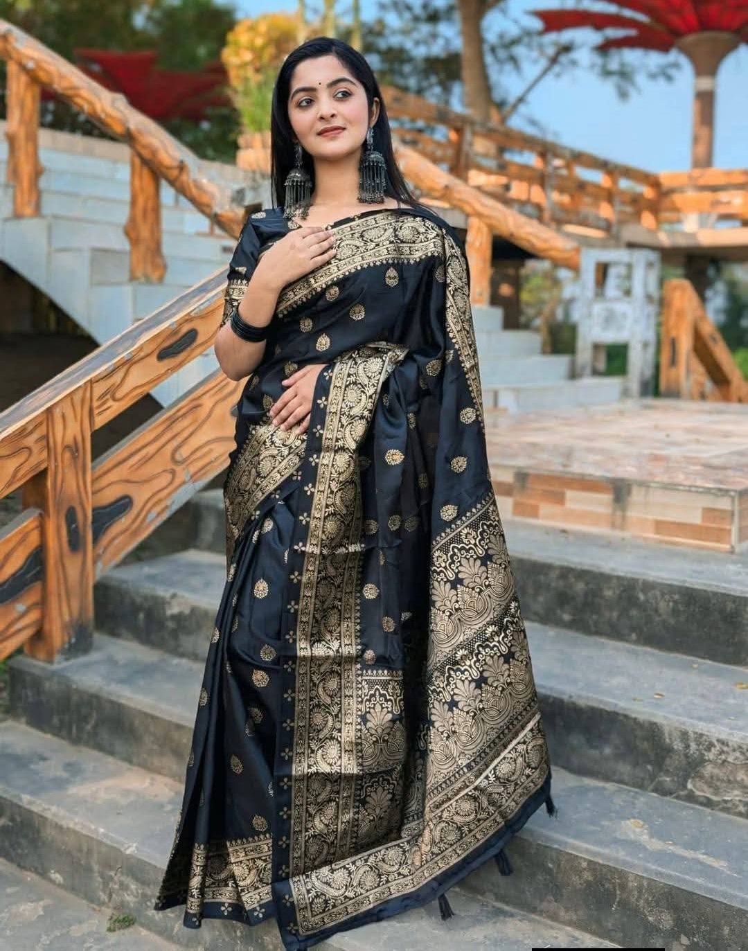 Japanese Silk Saree with Blouse Piece - Elegant Traditional Attire % Japanese Silk Saree with Blouse Piece - Elegant Traditional Attire