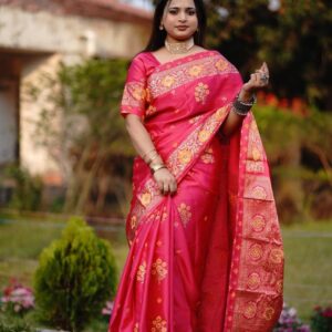 Japanese Silk Saree with Blouse Piece – Elegant Traditional Attire