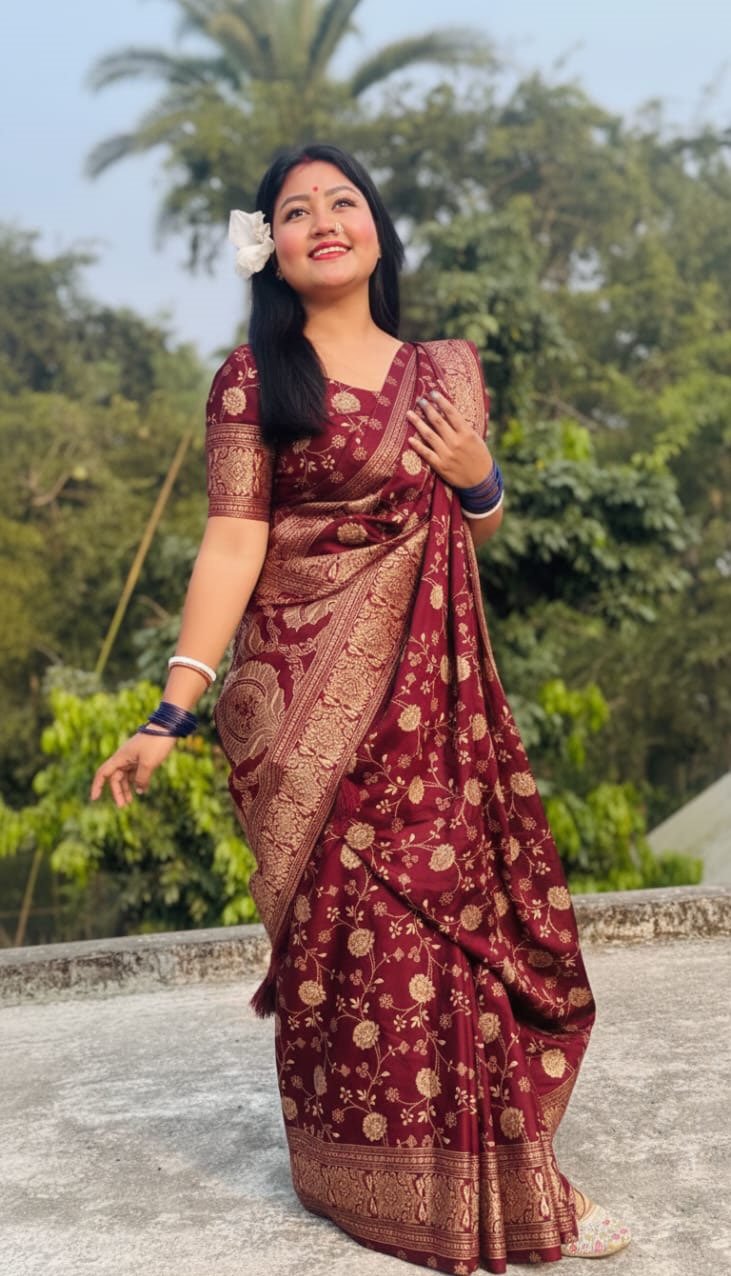 Japanese Silk Saree with Blouse Piece - Elegant Traditional Wear % Japanese Silk Saree with Blouse Piece - Elegant Traditional Wear