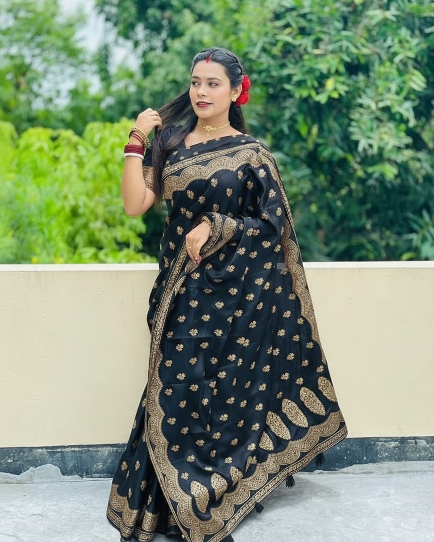 Japanese Silk Saree with Blouse Piece - Luxurious Ethnic Wear for Elegance % Japanese Silk Saree with Blouse Piece - Luxurious Ethnic Wear for Elegance