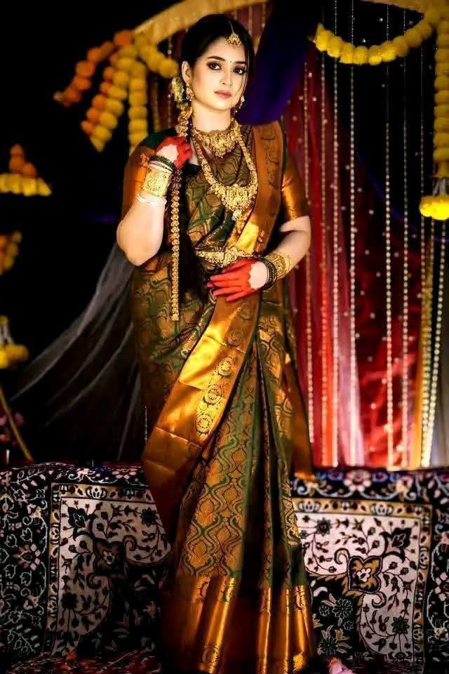 Katan Silk Kanjivaram Saree with Blouse Piece - Elegant Traditional Attire % Katan Silk Kanjivaram Saree with Blouse Piece - Elegant Traditional Attire
